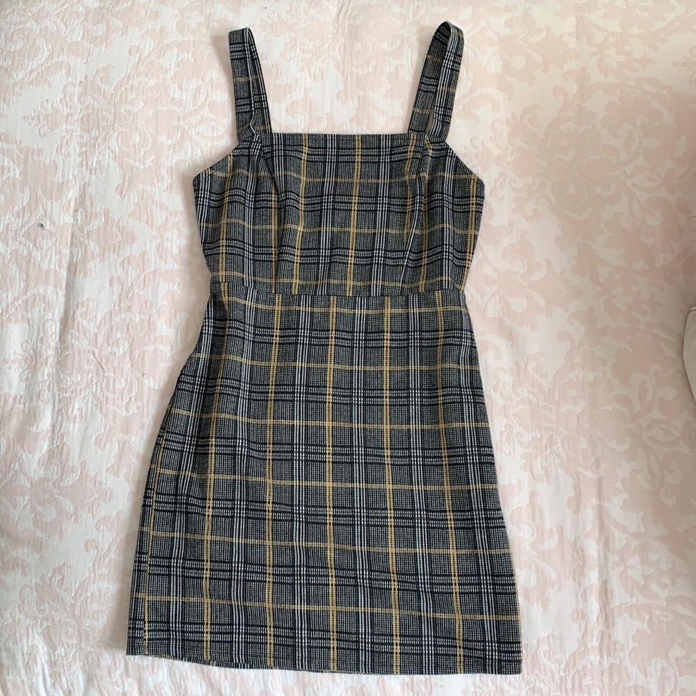 Adorable patterned mini dress